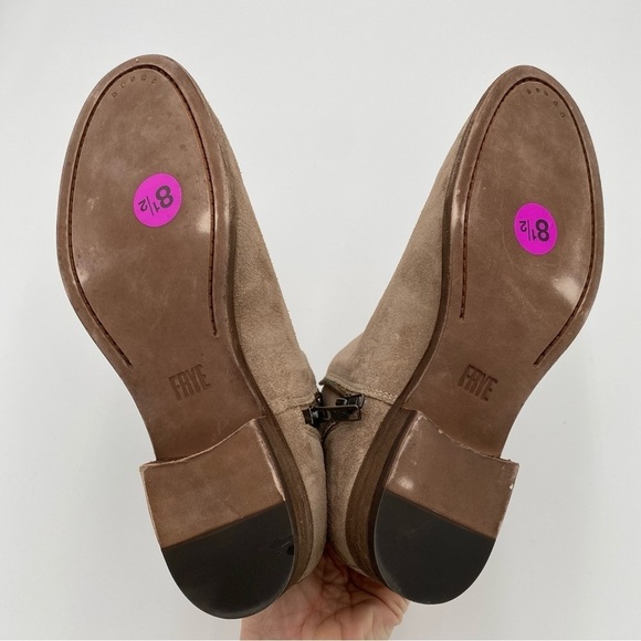 Frye Ash Leather Suede Carly Zip Slip On Ankle Boot Booties Shoes Size 8.5 NWOT - Picture 9 of 9